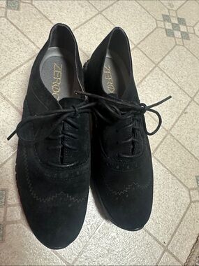 Black Suede Women's Lace-Up Oxford